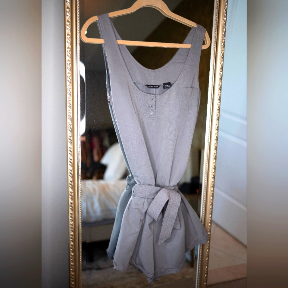 New York & Co Grey Short Utility Romper